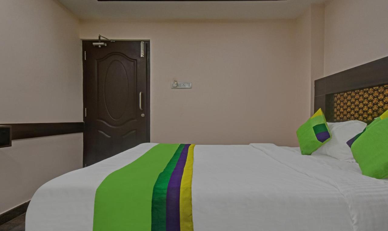 Treebo Trend Palm Tree Hotel Madras Buitenkant foto