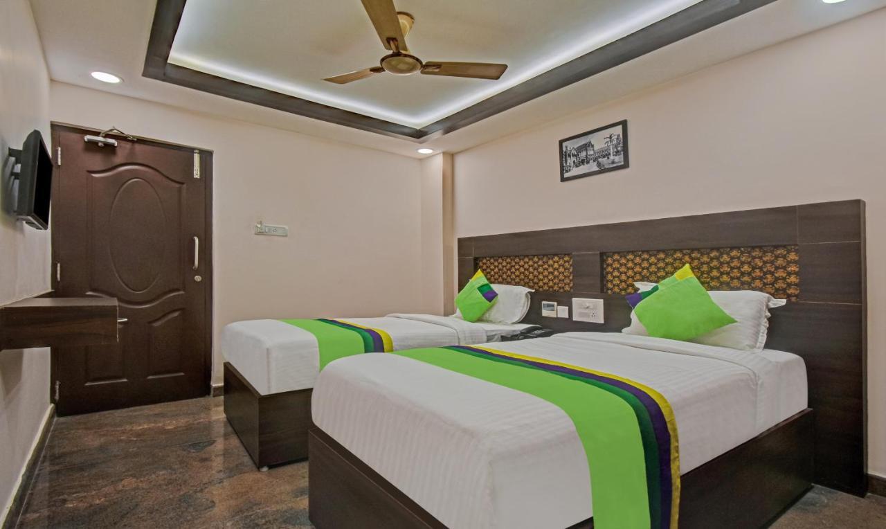 Treebo Trend Palm Tree Hotel Madras Buitenkant foto