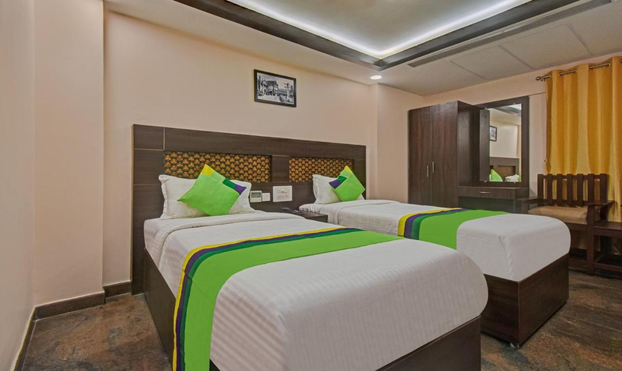 Treebo Trend Palm Tree Hotel Madras Buitenkant foto