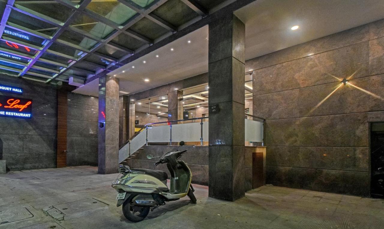 Treebo Trend Palm Tree Hotel Madras Buitenkant foto